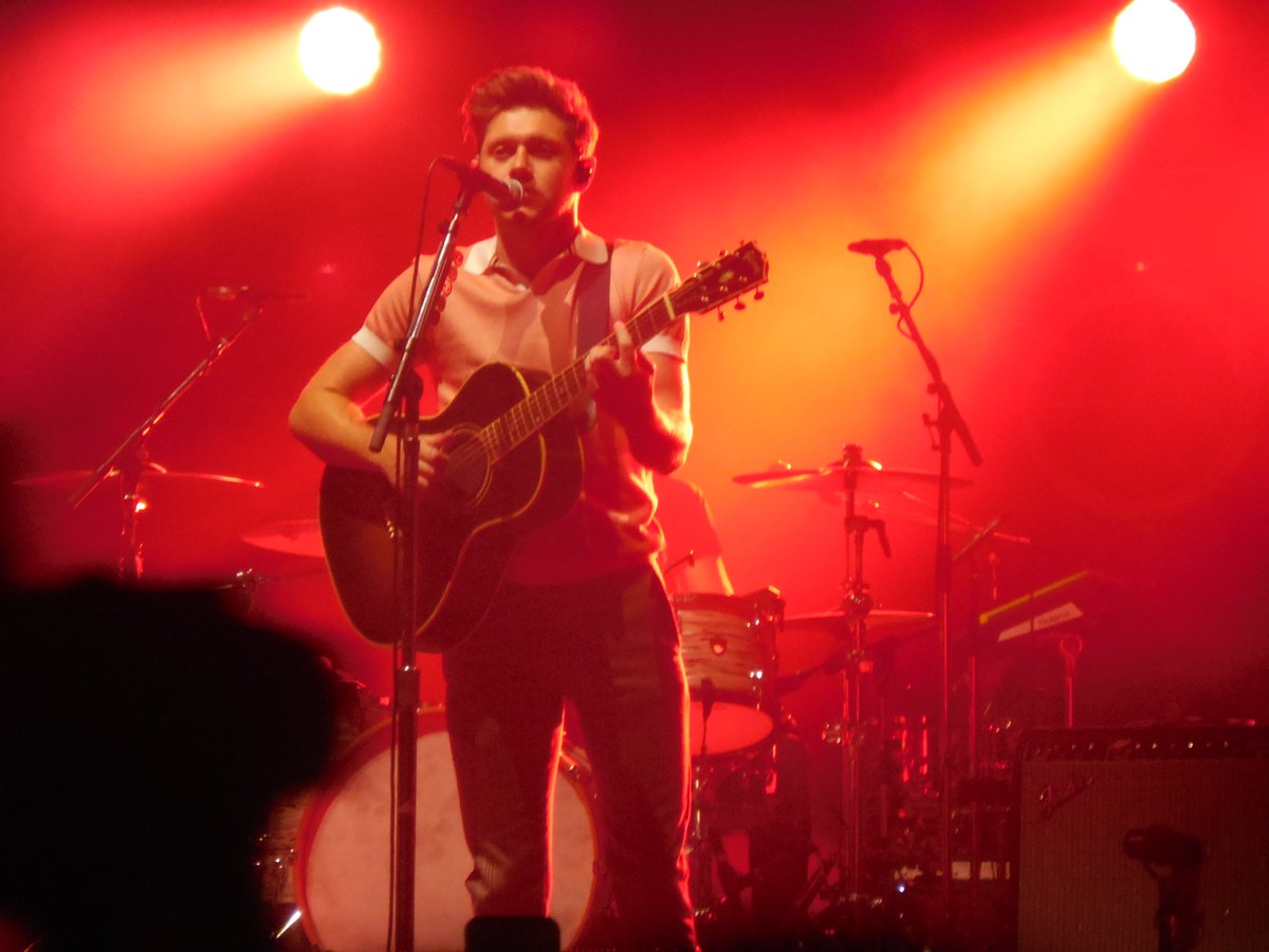 1DfansQLD's tweet photo. https://t.co/YnjEB8iMcM