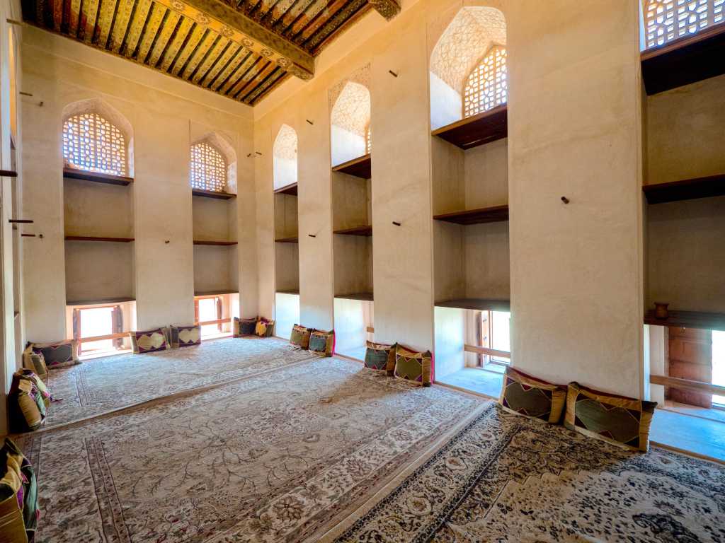 MarPagesTWL's tweet photo. Everything you need to know to plan a visit to #Jabreen Castle, a beautiful 17th century Omani castle 2h drive from #Muscat. https://t.co/uYHpQuP4io #Oman #JabreenCastle #heritage #OmaniCastle #MiddleEast #Arabian #travelblogger #leastvisited #travel https://t.co/N5oUzSPVrF