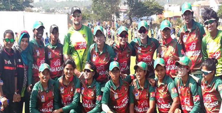 RadioPakistan's tweet photo. #Women’s #T20AsiaCup: Bangladesh beat Pakistan by 7 wickets
https://t.co/3aa766If4Y #BANGvPAK https://t.co/Uf3k1kdPzJ