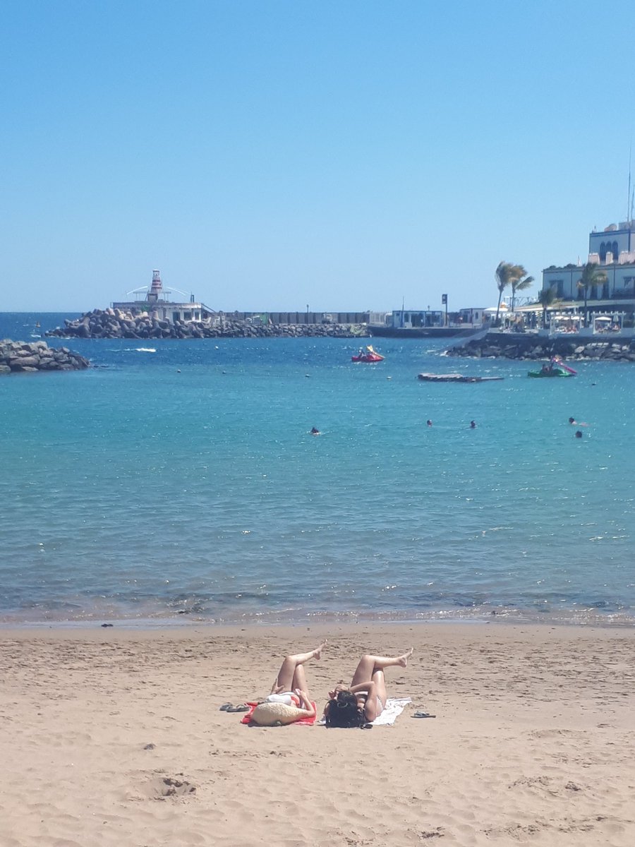 FTLoveOfDance's tweet photo. Practising my swimming workout in here - whilst soaking in the sun and surroundings of course!
#DancingMama #Swimming #Swim #AquaAerobics #beach #sea #holiday #islandlife #newmum #health #thisgirlcan #11MonthsAMum #Fitness #Wellbeing #Inspiration #Motivation #ForTheLoveOfDance https://t.co/nc5j2NR2s1