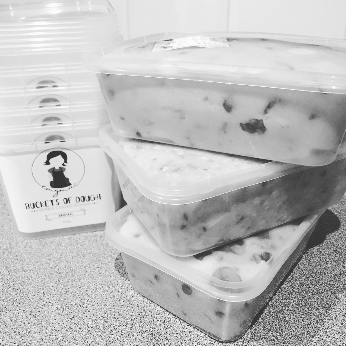 BucketsofDough's tweet image. #kitchenexperiments #newflavourscoming #tastetestinginprogress #bucketsofdough #emymac #ediblecookiedough #cookiedough #newflavours #whatsyourflavour #biscuitbatter #eatitraw #crumbleit #bakeitifyoumust