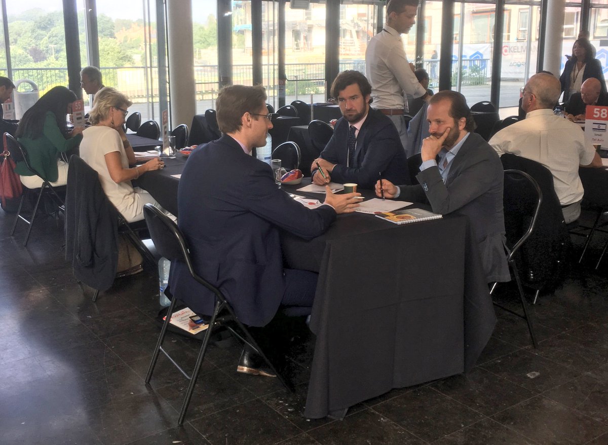 AWEX_Belgium's tweet photo. Les Wallonia Export Days, c’est aussi l’occasion pour les #entreprises de rencontrer nos AEC (Attachés Économiques et Commerciaux) #WExD #WExD18 #WED2018 https://t.co/NTXyrG980j