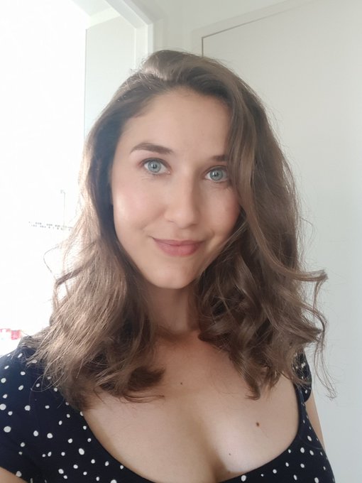 Boooonjour! Bon lundi les coquins ! https://t.co/82fskpRy6R