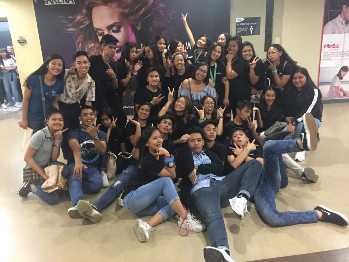 dxxcraig's tweet photo. Masaya akong nakikita silang makulit, masaya & bless sa buhay. Nakakataba ng puso! Worth it yung pag aalaga ko sakanila kahit ako na lang natira sa batch ko. Kinaya ko yun dahil din sa tulong ni Hesus! ❤🙏 #YFCBATAAN #suGODBataan #LIVELOUDX2018 #CENTRALista https://t.co/XrCQqzpy6T
