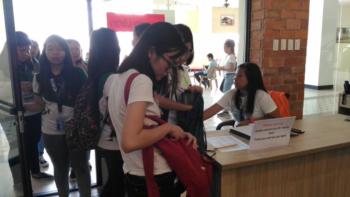 PLVLibrary's tweet image. Welcome back to the Library, PLVians! #FirstDayHigh #happysalibrary #PLVLibrary #valenzuelacity