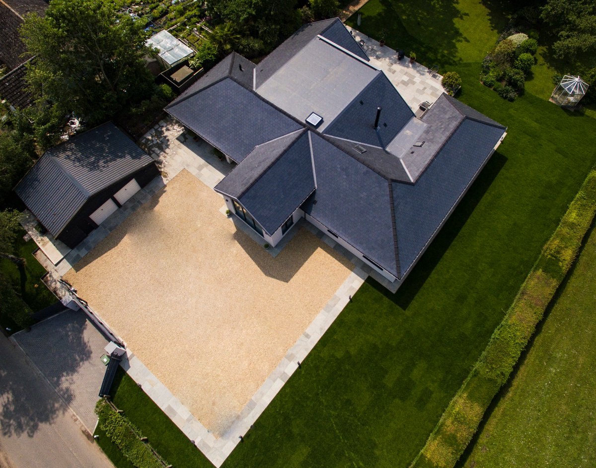 JRFDevelopments's tweet photo. NEW property we have renovated, full video showing START-FINISH of the development! 
https://t.co/XVXqY27KLL
.
.
.
.
#architecture  #renovation #ZINC #dji #drone #BuryStEdmunds #suffolk2022 #build https://t.co/Ja59VpvPOH