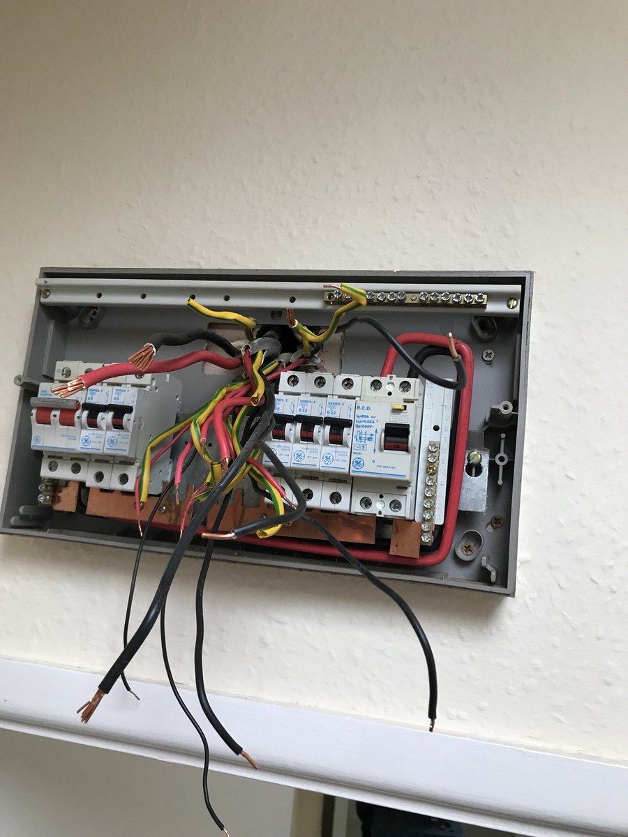 EastElectrical's tweet photo. Kicking off a new week in Newmarket with a fuseboard change. Hopefully this will go smoothly #Newmarket #electrical #fuseboards #metal #MondayMorning https://t.co/gPCqxLGM1V