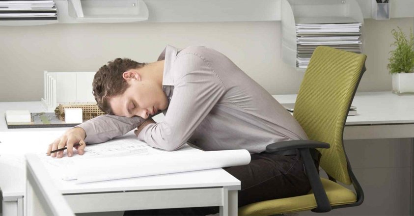 napatwork's tweet photo. #Werk aan de winkel! #powernap RT @Jobat: De voor- en nadelen van een powernap op je werk > https://t.co/YYUHXjSz01 #job #werk #productiviteit https://t.co/CEMw4Mmqrs