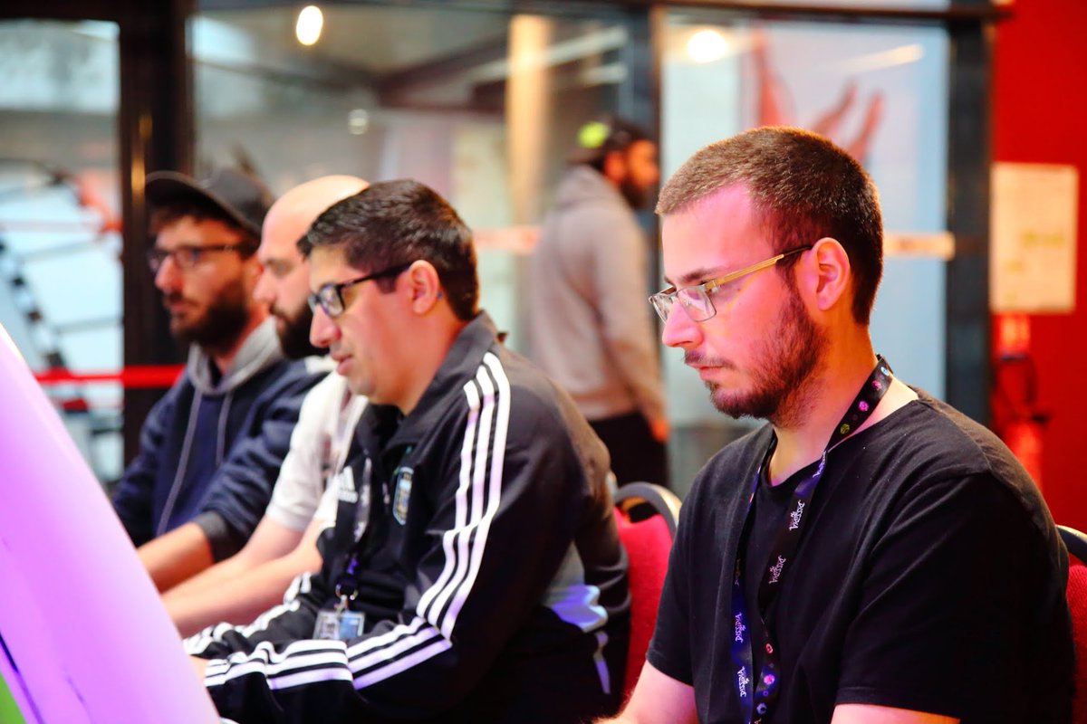 HFSplay's tweet photo. Le bilan du #HFS4 : https://t.co/gUuDxT6ogz
RT max please. https://t.co/EfvUtV8LDN