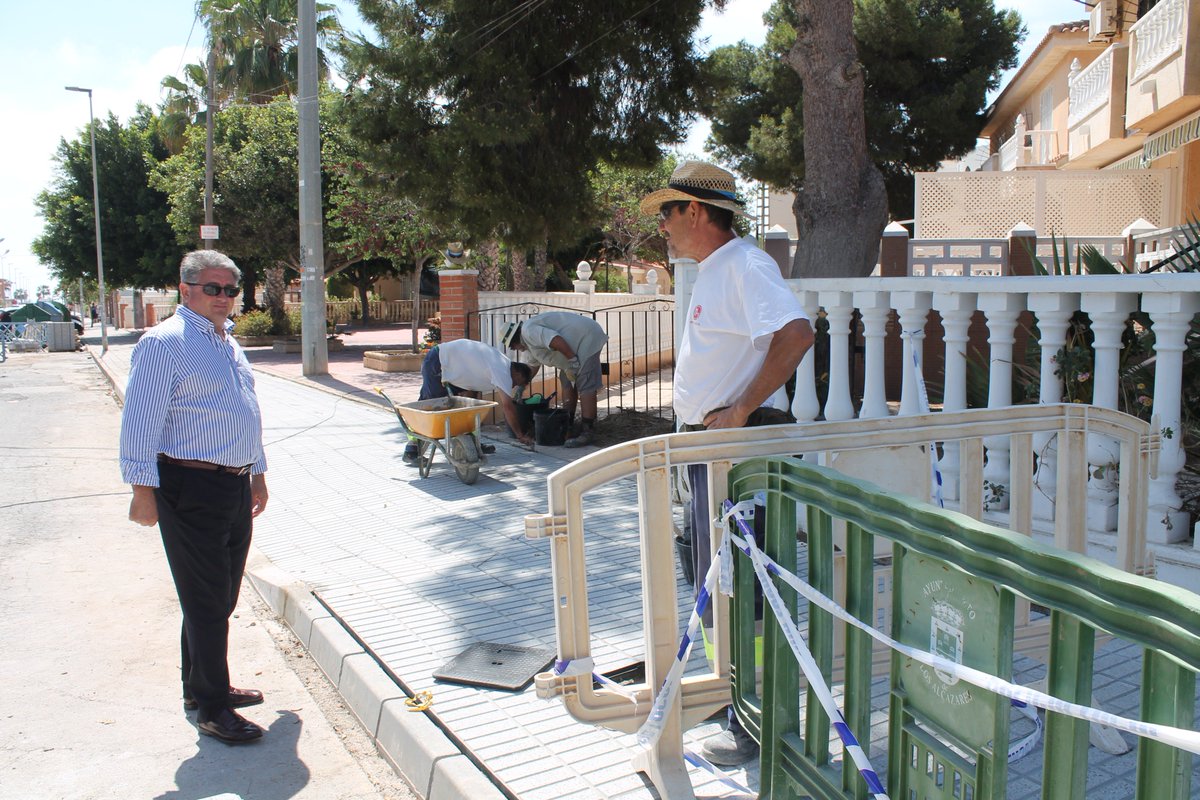 Buenos días!!! Hoy he visitado las obras de Los Narejos, seguimos adecentado calles y cambiando acerado. #ReconstruyendoLosAlcazares