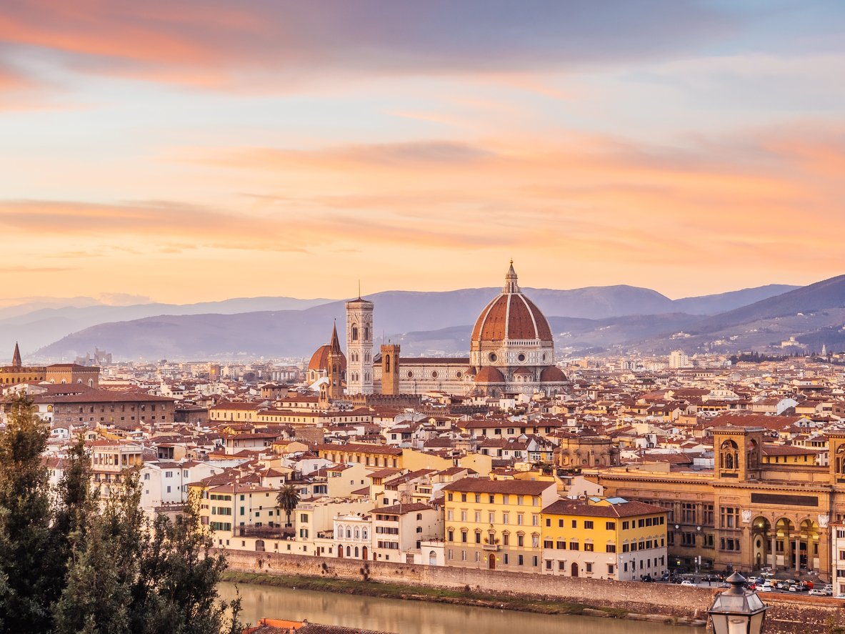 "In Paris, you learn wit, in London you learn to crush your social rivals, and in Florence you learn poise.” – Virgil Thomson #Inspiration #MondayMotivation