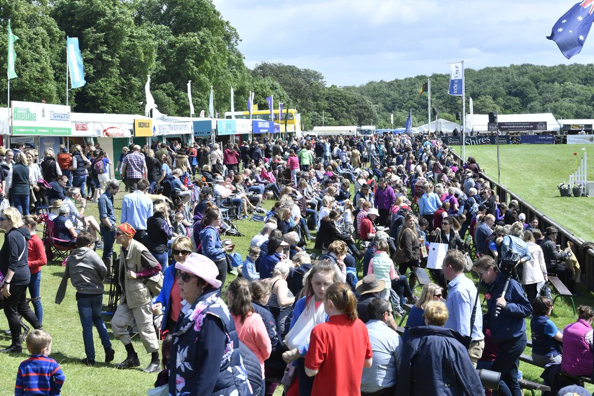 BritEquestrian's tweet image. ⏰ 24 HOUR COMPETITION! ⏰

Thanks to our friends @BramhamPark, we are giving away a pair of tickets to the @Equi_Trek Bramham International Horse Trials on SATURDAY and SUNDAY! 

For a chance to win, LIKE this tweet &amp;amp; REPLY tagging the friend you would like to take. #EBHT