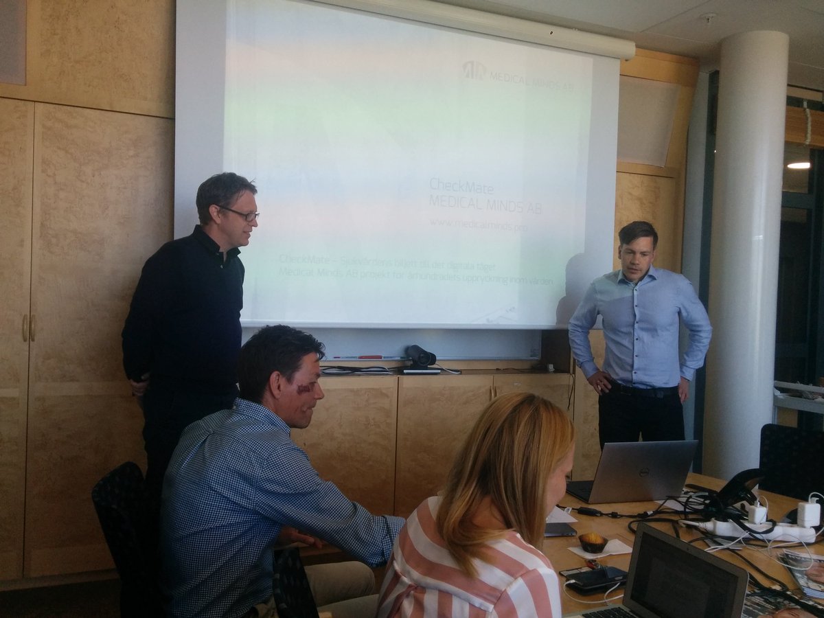 kristinasvens15's tweet image. Mattias och Mattias.  #medicalminds fick pengar fr #medtech4health för något mer politiskt o mindre high tech än tidigare talare. Hemsjukvård! #medtechweekSE