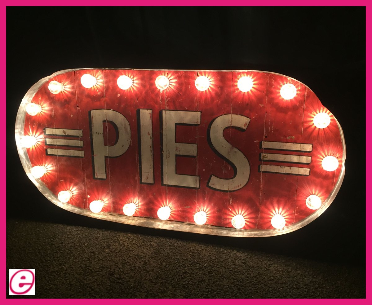 ShooEvents's tweet image. RT @eventsincltd: We can include catering at your event too 🤤

Pie anyone?

#Events #EventsInc #EventProfs #EventPlanning #Partyplanning #Makingmemories #partytime #Food #Catering  #Foodforthought