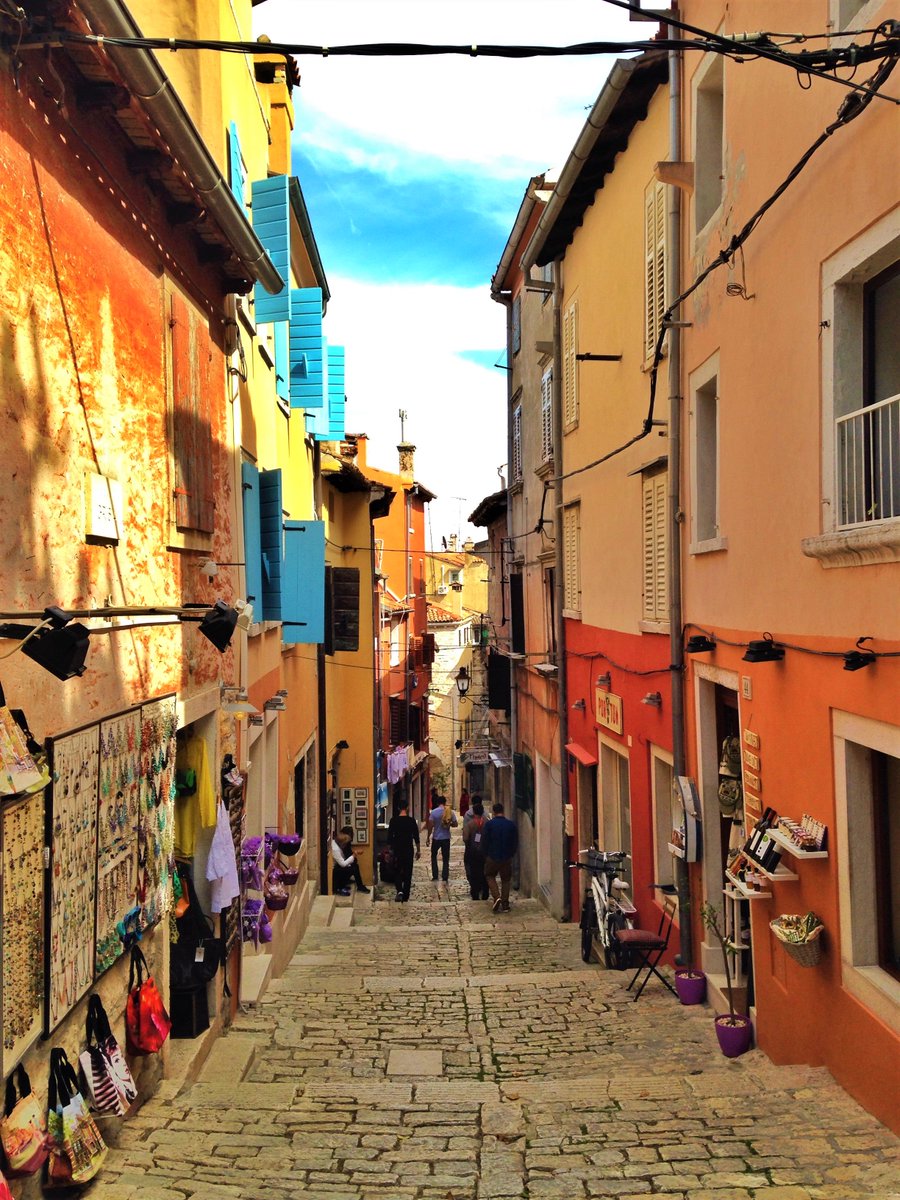 Click2Croatia's tweet photo. Greetings from @Rovinj_official 
#Istria #Croatia #CroatiaFullOfLife https://t.co/QwNRDxyRUZ