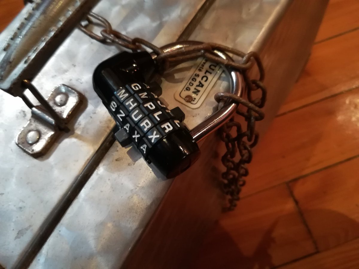 fxmaisier's tweet photo. La bibliothèque de S. Holmes au collège de l'Arc est prête pour accueillir les 3ème cet après midi pour l'#escapegame ! Hâte de faire réfléchir les lycéens vendredi. #1erTest #anglais #lettres #mathématiques @DANE_acBESANCON @acbesancon @CardieBesancon https://t.co/Wu8BZel6Gl