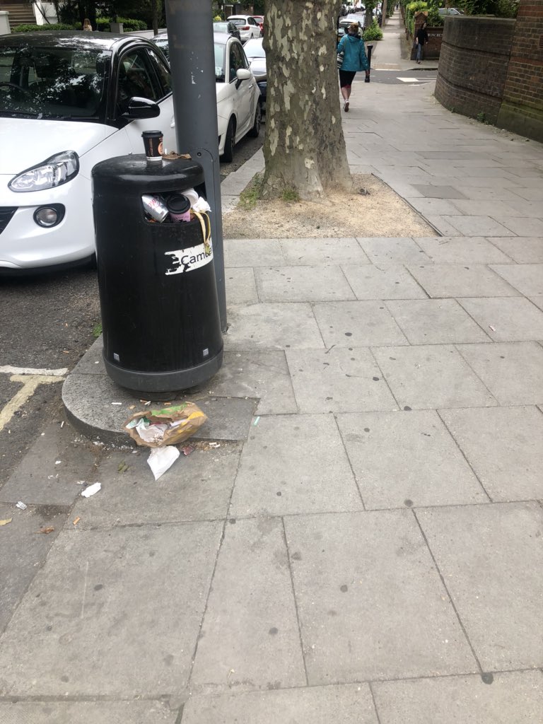 All the bins around Hampstead Theatre overflowing. Again. #cleanupcamden