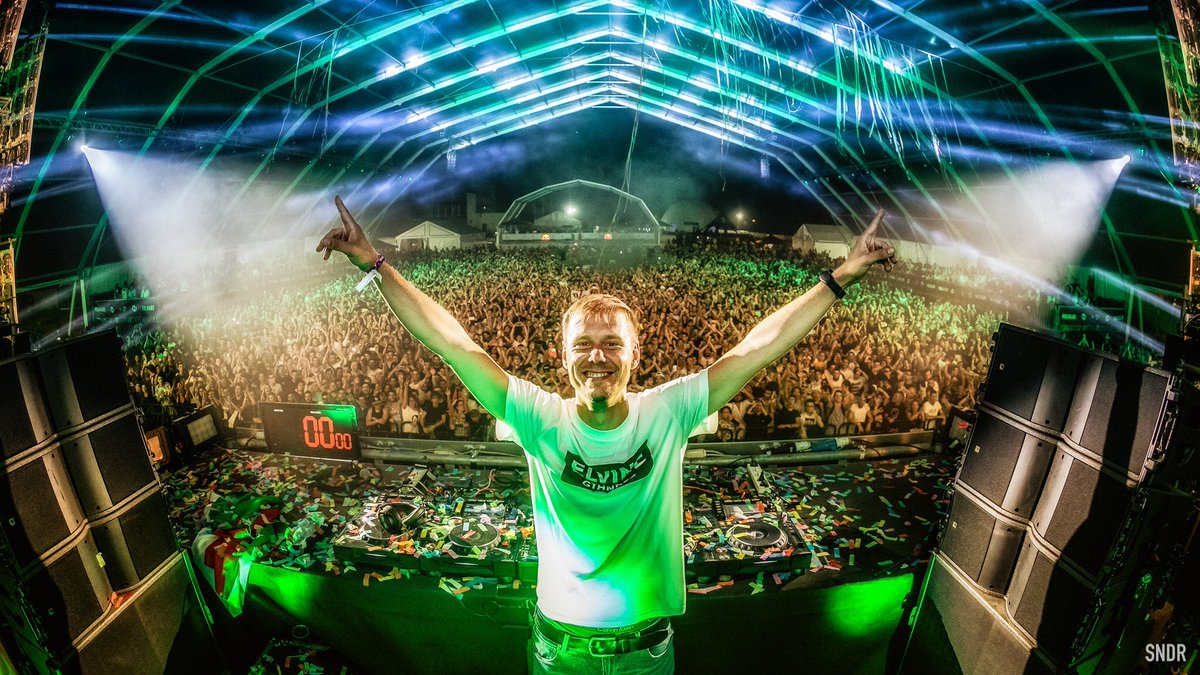 arminvanbuuren's tweet photo. ITALIA 🇮🇹❤️🔥 https://t.co/yDmetq336l