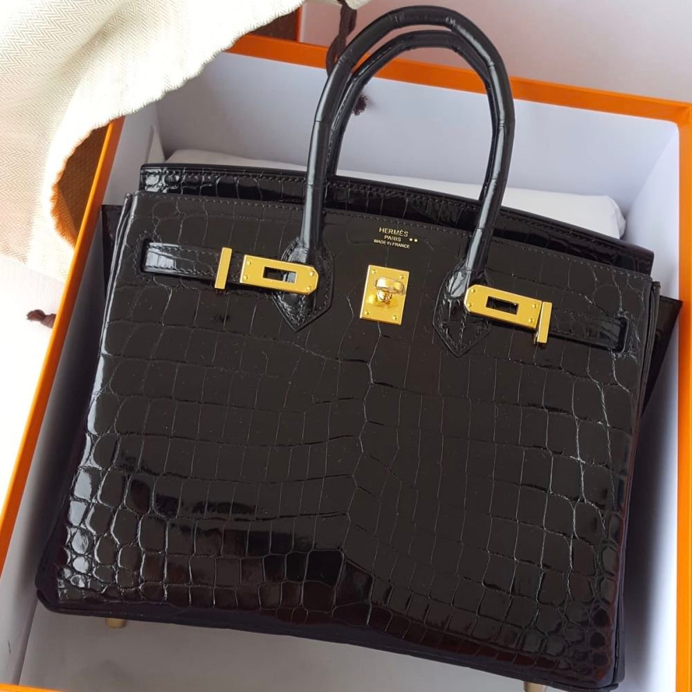 The French Hunter on X: Birkin 25 Noir (Black) Crocodile Niloticus Lisse  GHW #C #hermes #birkin #kelly #constance #handbags #luxury   / X