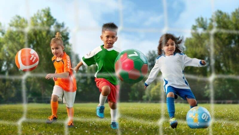Spaar bij Coop voor wereldballen.
Lichtblauw van Argentijn. Groen/rood van Portugal en de oranje spreekt voor zich!
Met een volle spaarkaart van 12 zegels kosten deze ballen slechts 2,99!!
Actie loopt t/m 11 augustus. 
Zolang de voorraad strekt.