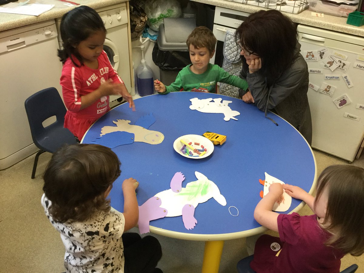 MrsRasmussen17's tweet photo. Morning nursery created their own story characters with sculptor Rachel McLellan @Stoneywood_1 #ArtsAcrossLearning https://t.co/Q17D0eLRmh