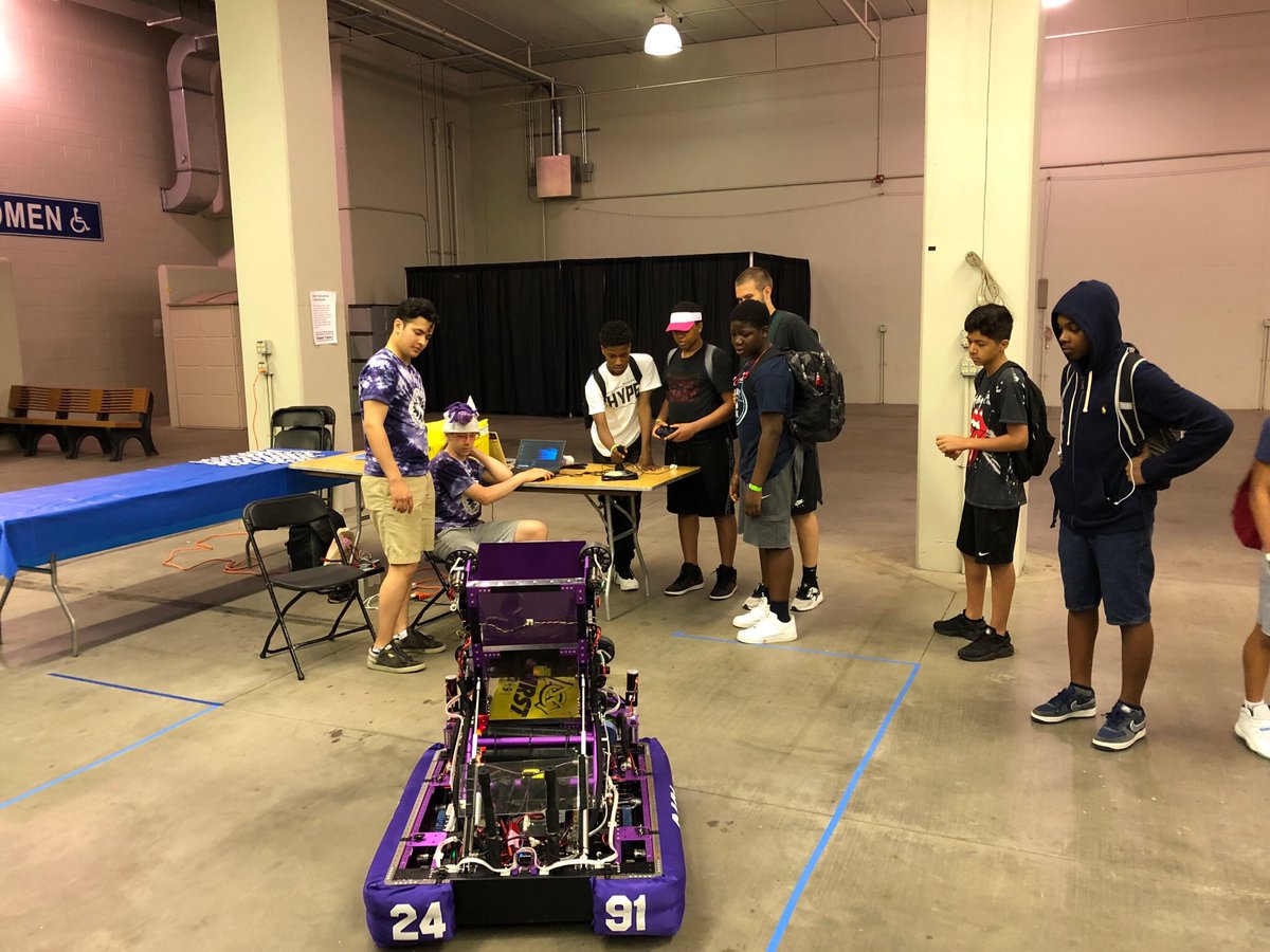 bcspltw's tweet photo. @MakerFaireMPS amazing field trip for our 7th graders! STEAM in action.
#bcms #BCMSSteam #awesome
@AP_MikeMiller @JfraseBC https://t.co/0crULIK7Ze