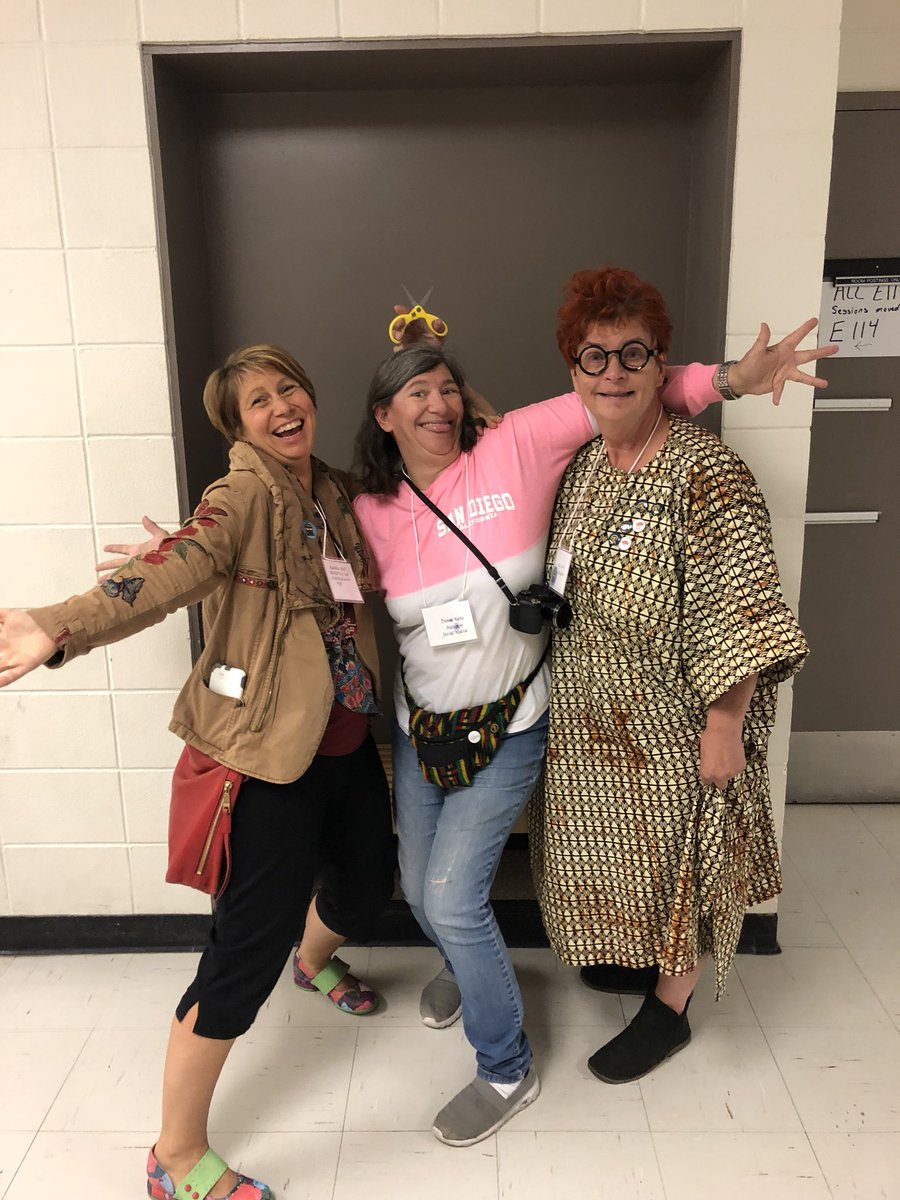 Hame1DM2020's tweet photo. Good morning
Happy Monday πππ
thank you for sharing your brilliance π #grateful this weekend #PuppetPower2018 #ThankYou @WPPuppetTheatre @studiocprospect @DonnaMarieHame1 @CalgaryArtsDev https://t.co/xLHsaA4YHJ