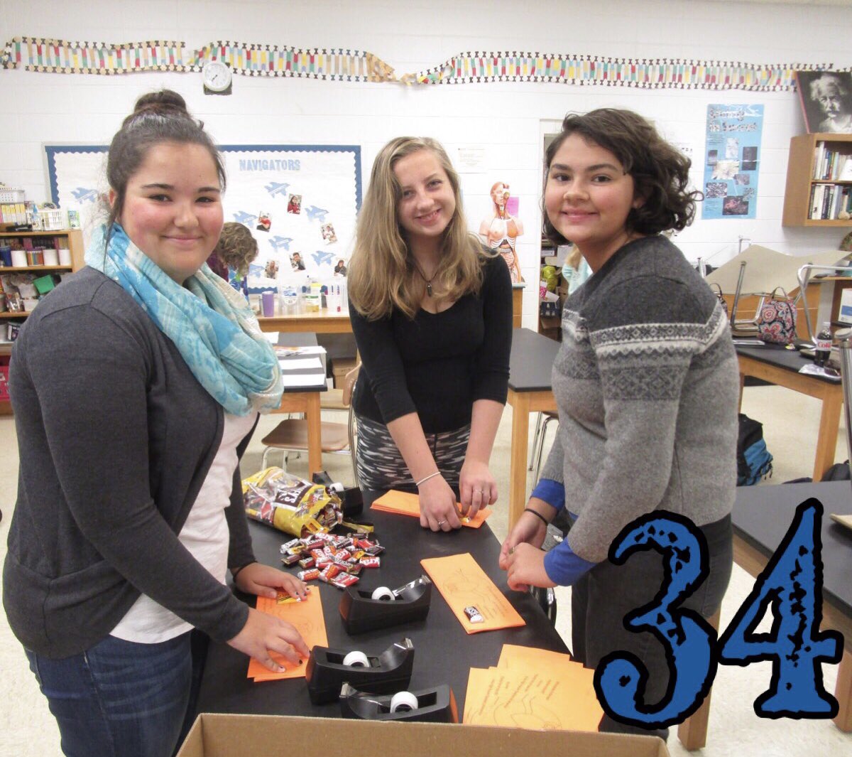 enkanoca's tweet photo. Sweet treats made by the sweetest ladies!!🍬🍭 Only 34 copies of this year’s yearbook left !! #enkanoca #communitylove https://t.co/jsAYAxRkaQ