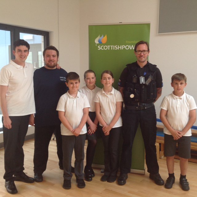 NWPWrexhamRural's tweet photo. Thanks to @YearsixPenycae and @ClwydTweets for inviting me along to be involved in the Junior Justice event. A really immersive experience for the schoolkids. Now, time to write up some house to house results and collate my report for tonight's #penycae council meeting. #pcsotim https://t.co/NVLEwVGrE6