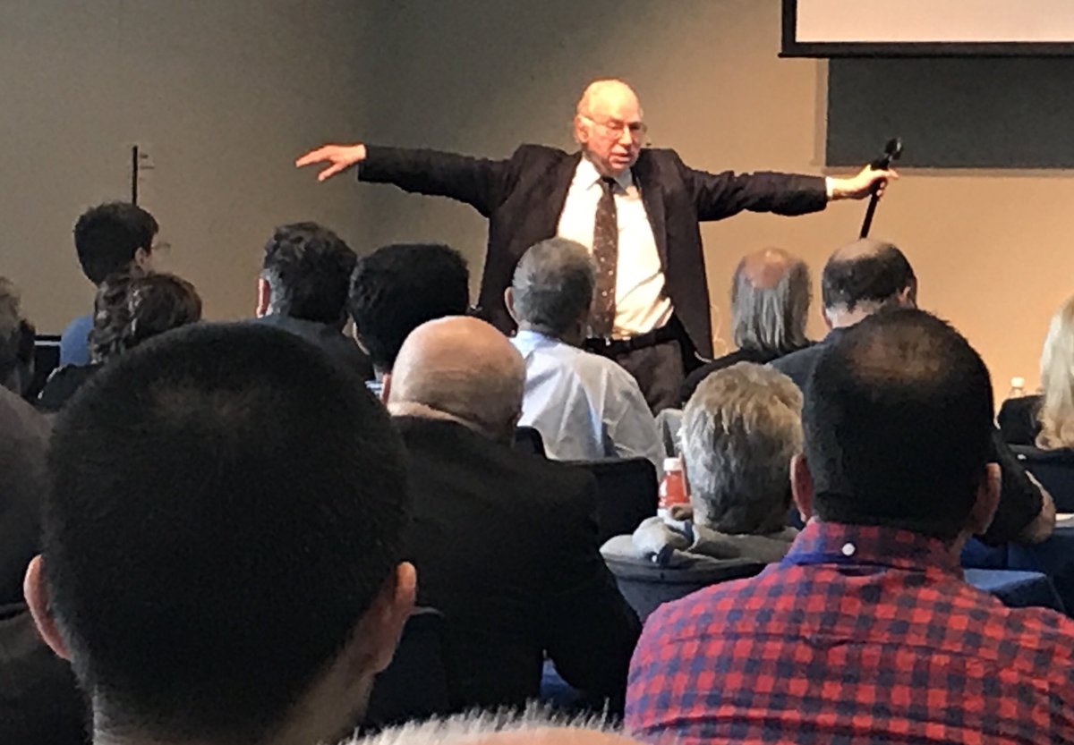 Nobelist Steven Weinberg doing an interpretive dance on leptons. Seriously tho, top scientists have deep intuition about their objects of study, in this case quantum. Einstein developed E=MC2 imagining he was riding on a beam of light. livestream: case.edu/livestream/s1/… #CWRU