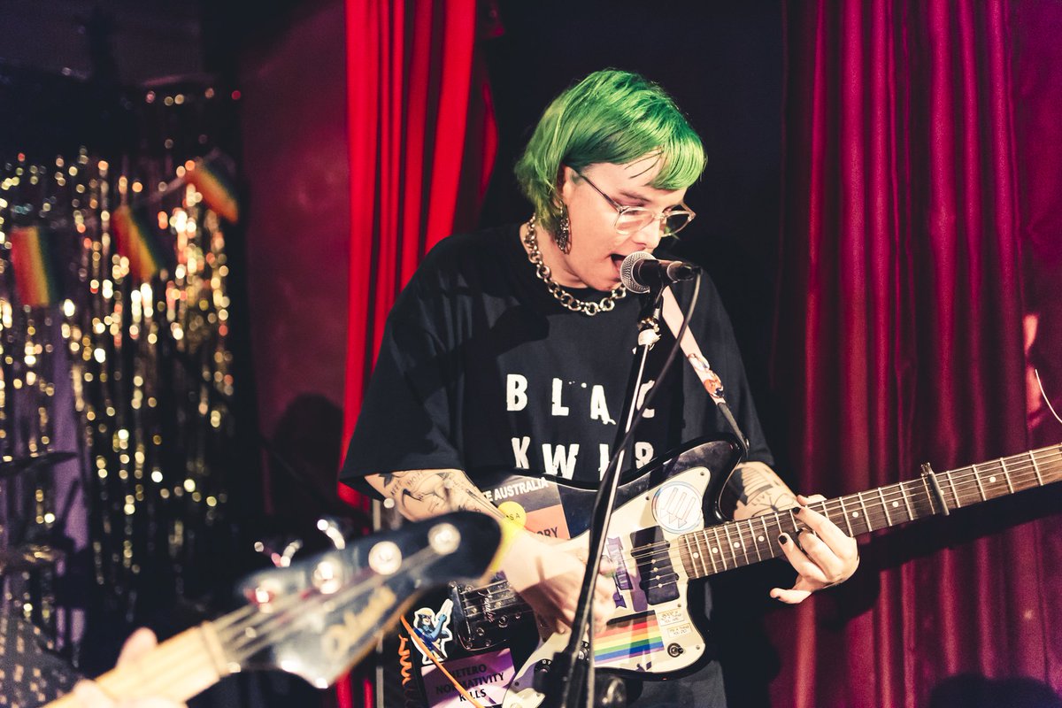 hi i took a bunch of photos at the sydney <a href="/slowlyslowlyau/">Slowly Slowly</a> gig for @_extendedfamily, have a look at the rest of the photos here: facebook.com/media/set/?set…

cool thanks :)
IG: dotsphotog