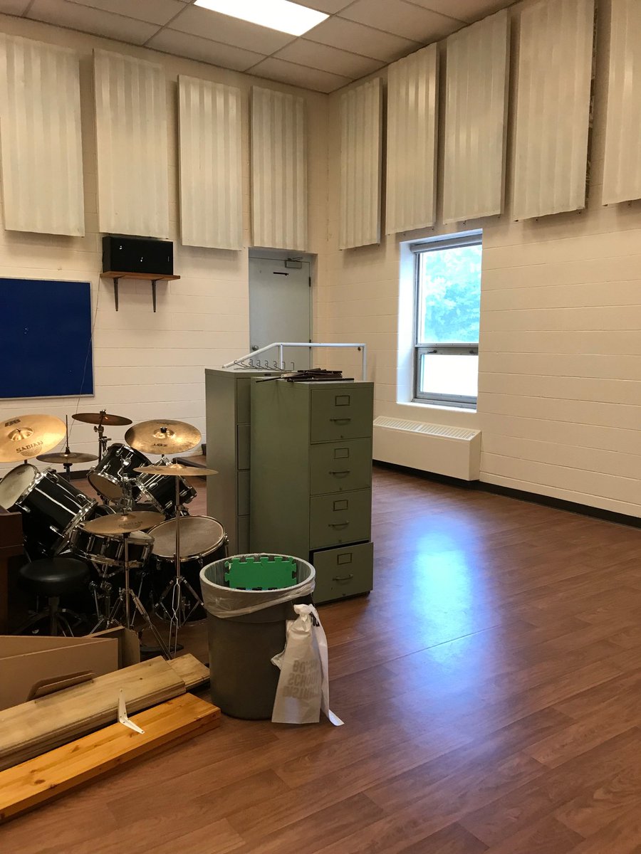 bejjanyc1's tweet photo. #lovemyhaltonschool #widick Freshly painted music room! https://t.co/VZMW7EByEl