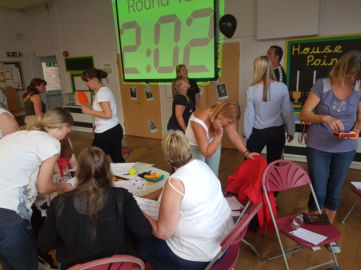 Great fun this morning with @HollySpringInf completing physical and mental challenges! #teamhollyspring #teamwork #fun