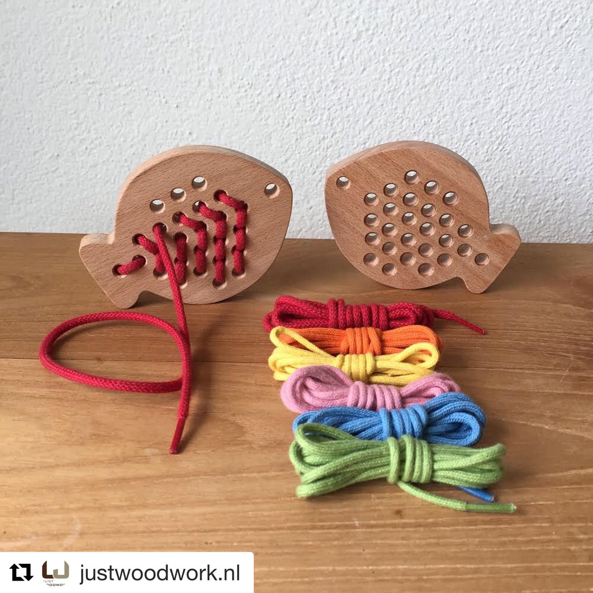 veters_nl's tweet photo. Altijd leuk als onze veters voor iets creatiefs gebruikt worden! @justwoodwork.nl #veters #veterwinkel #utrecht #justwoodwork #creatief https://t.co/ML7Cj433b9