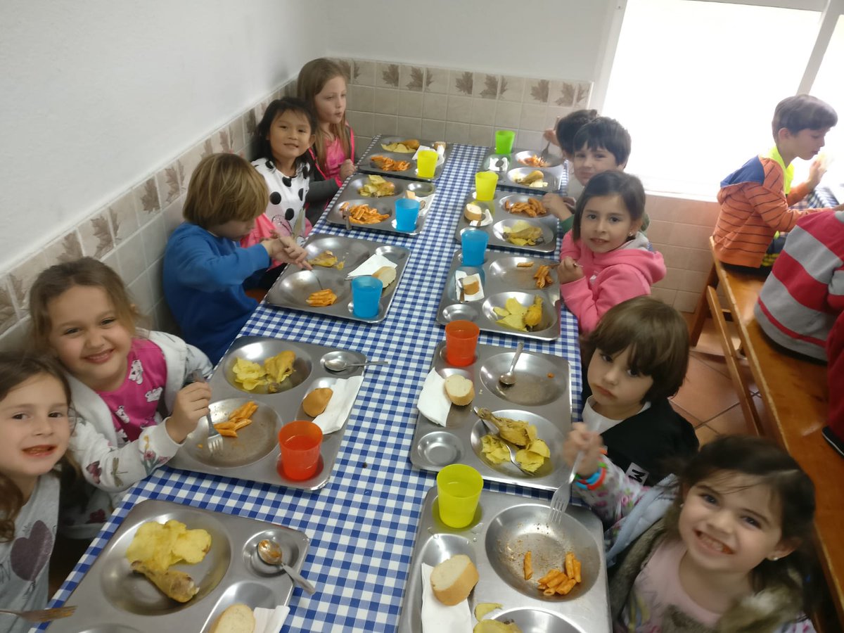 Mirabal_Infant's tweet photo. Rica comida granja I5. @ColegioMirabal https://t.co/fRaHKXmyjy