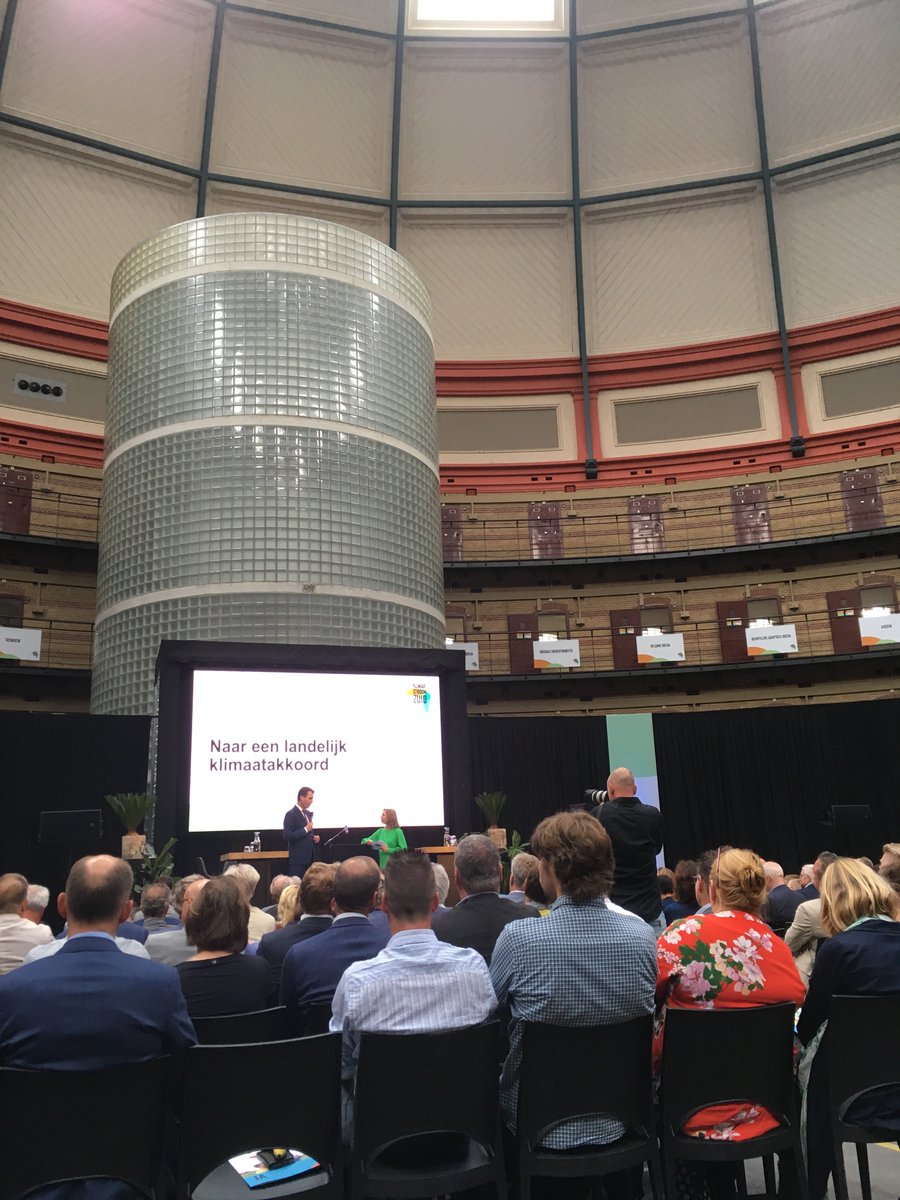 willem_jaspers's tweet photo. Klimaatstroom Zuid: @BerenddeVries licht landelijk proces klimaattafels toe https://t.co/5FTr8hQn43