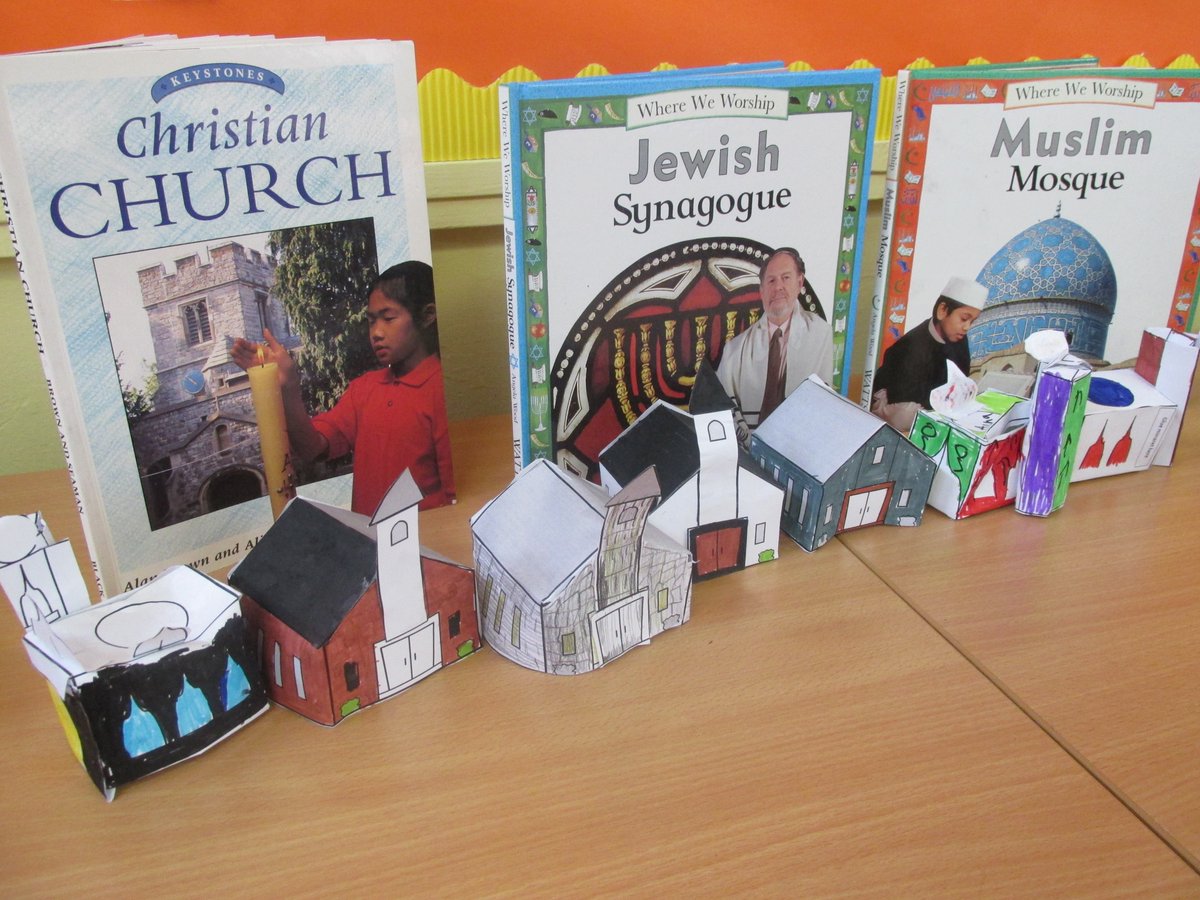 class4stonefold's tweet image. Class 4 have been learning about different places of worship. We have been listening to others and sharing our own experiences.