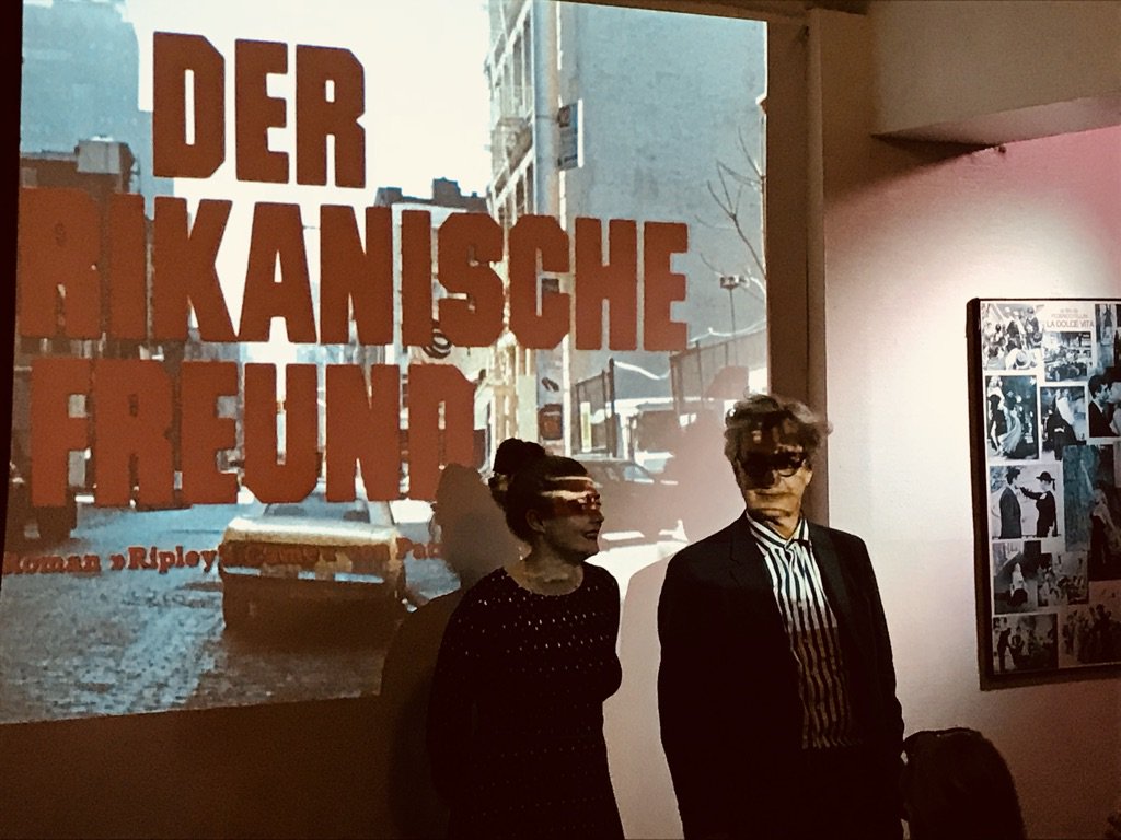 FilmRaum's tweet photo. Ein kleiner Rückblick zur gestrigen Veranstaltung im @FilmRaum : 
#essef Eine Stadt sieht einen Film: Der Amerikanische Freund (1977) Wim Wenders war für ein Filmgespräch zu Gast und hat mit unseren filmRaum Gästen sympathische Anekdoten zur Entstehung des Films geteilt. https://t.co/dawEjdpI7z