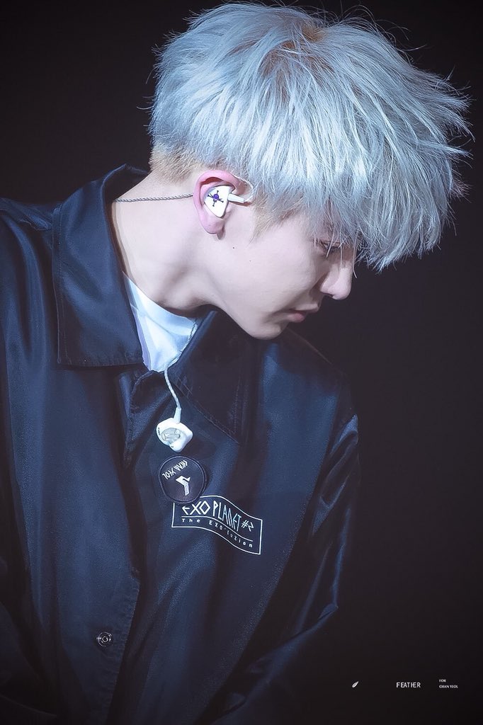 จงอวยชานยอลให้มากกว่าที่พี่เขาอวยตัวเอง tweet media