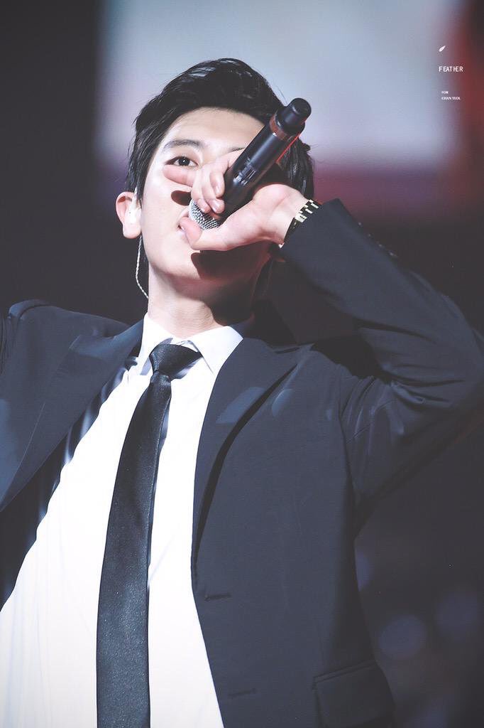 จงอวยชานยอลให้มากกว่าที่พี่เขาอวยตัวเอง tweet media