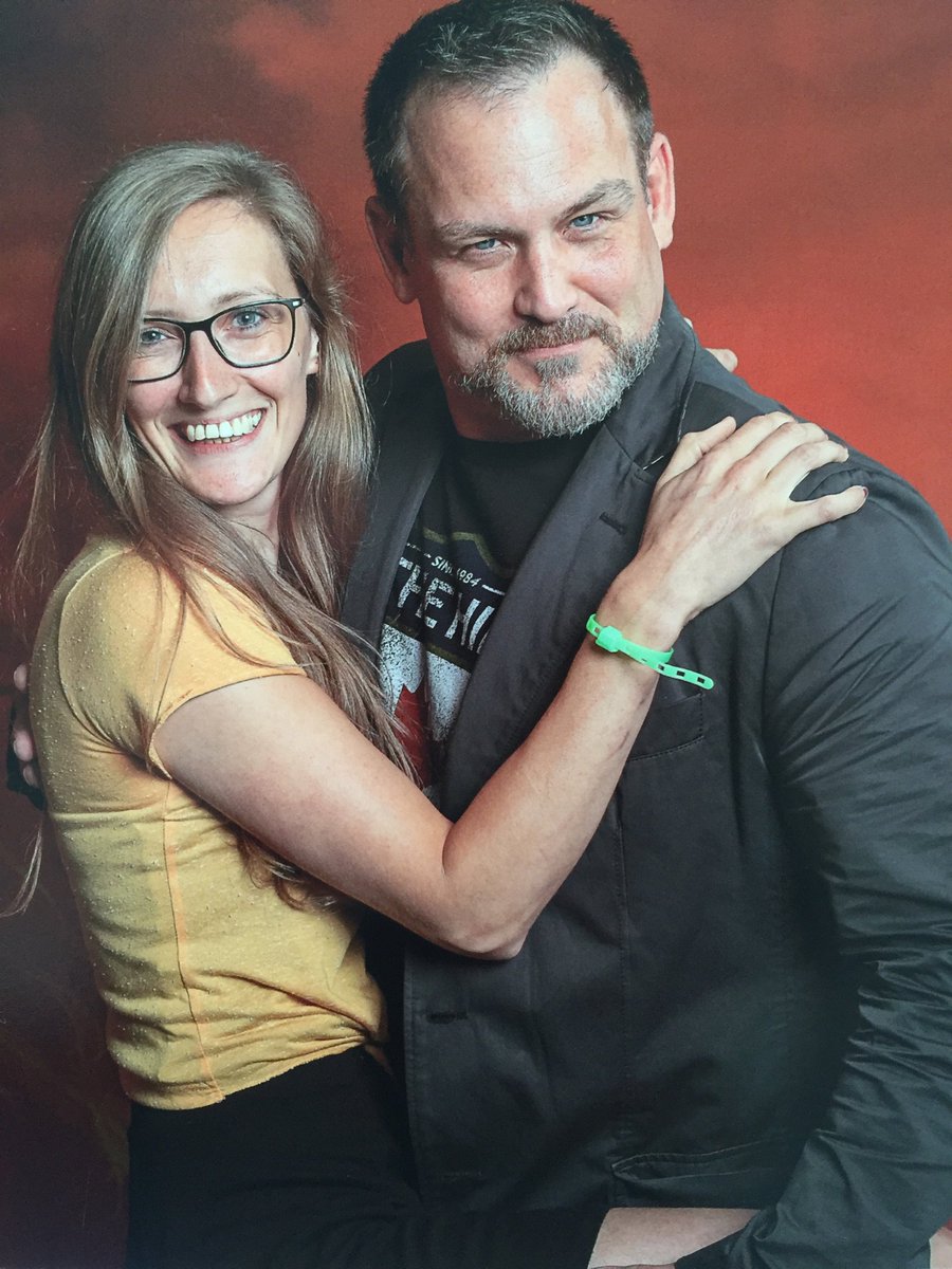 Shall we dance, Prince of Purgatory? Too bad the photographer cut off my leg😂 #Purcon4 <a href="/TyOlsson/">Ty Olsson🇨🇦</a>