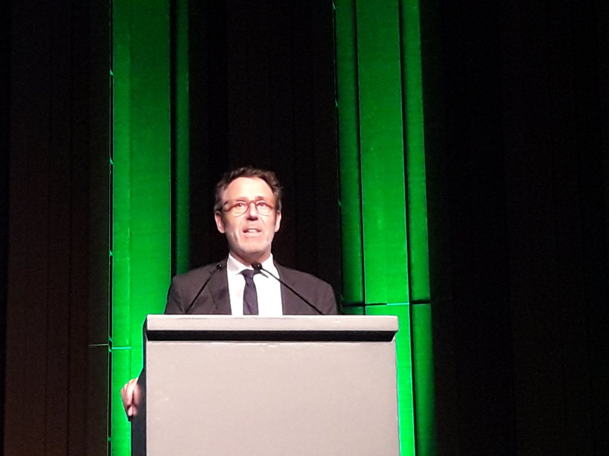 benoit_furet's tweet photo. Le président de @UnivNantes Olivier Laboux ouvre le #congresCURIE en rappelant
- le rôle des enseignants/chercheurs
- la société de #valorisation @CAPACITES_SAS 
- notre SATT @OuestValo 
- notre incubateur @atlanpole 
@UnivNantes 79ieme Université des plus innovantes https://t.co/myreok4BJ7