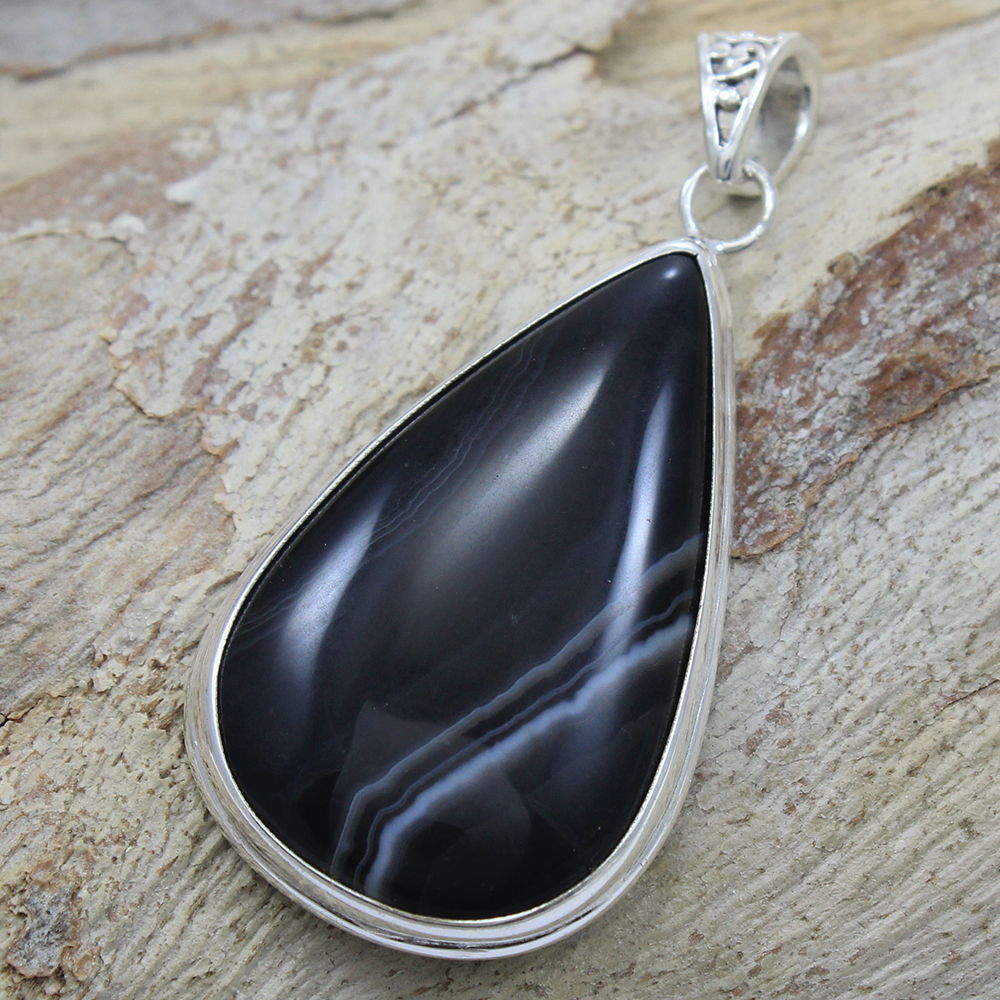 silvereternity5's tweet photo. https://t.co/ckVv8X8QMe

https://t.co/DQsHRNjR3M

#BotswanaAgate #AgatePendant #AgateJewelry #SilverPendant #SilverJewelry #925SterlingSilver #Designer #Gift #Gemstone #Silver #Jewelry #SilverEternity https://t.co/kksnDMPMNW