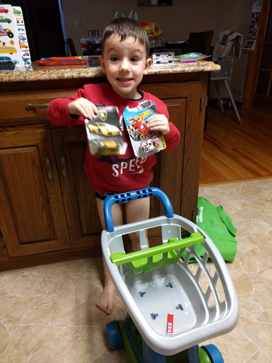 NoahHlavacek's tweet photo. YES! Marble store is here! I saved up for some new race cars and some pez! #MarbleStore

[12-24-2017] https://t.co/Vg092rR7nD