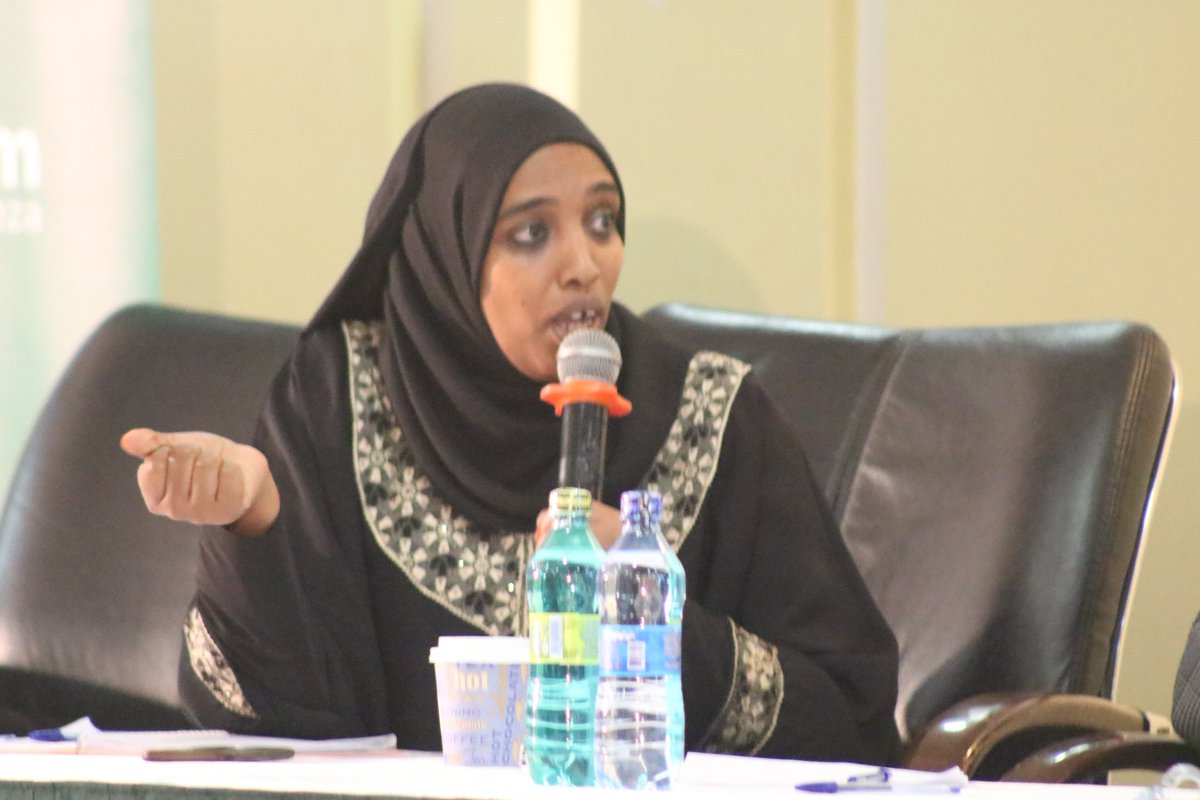 SpiritOfKisumu's tweet photo. 'We need to touch each others hand and walk with them for football in Kenya to grow'- Fatma Aden #KEFOS2018 .#SpiritOfKisumu https://t.co/E3YqJTjw2v
