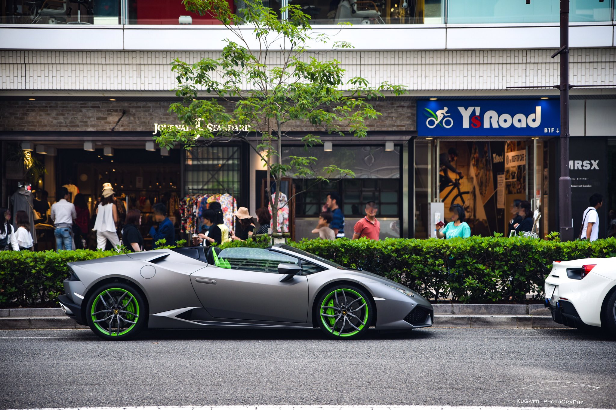 Kugatti در توییتر ランボルギーニ ウラカン Lp610 4 スパイダー マットグレー グリーン という個性的な組み合わせの一台 Lamborghini