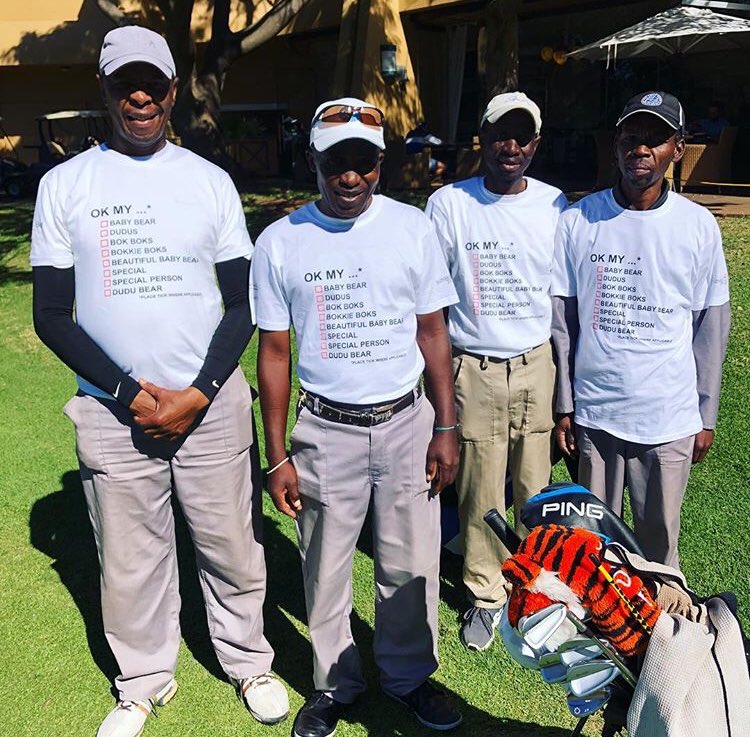 Caddies uniform for the Sun City Challenge Pro-Am ...😂... bravo @golfatsun <a href="/SunCityResortSA/">Sun City Resort</a>!

📸 via <a href="/Sunshine_Tour/">Sunshine Tour</a>