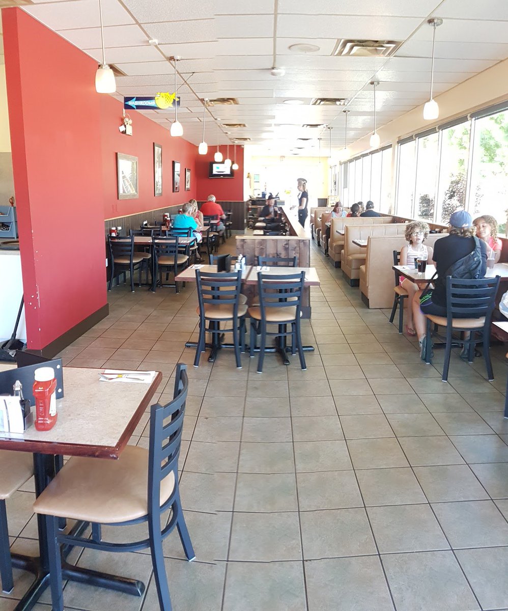 CanadaSeating's tweet photo. #seafood #restaurant in #VERNON #BritishColumbia  gets more seating as its #business grows

https://t.co/fwvrgjudJh https://t.co/PoDeawQ7Bj