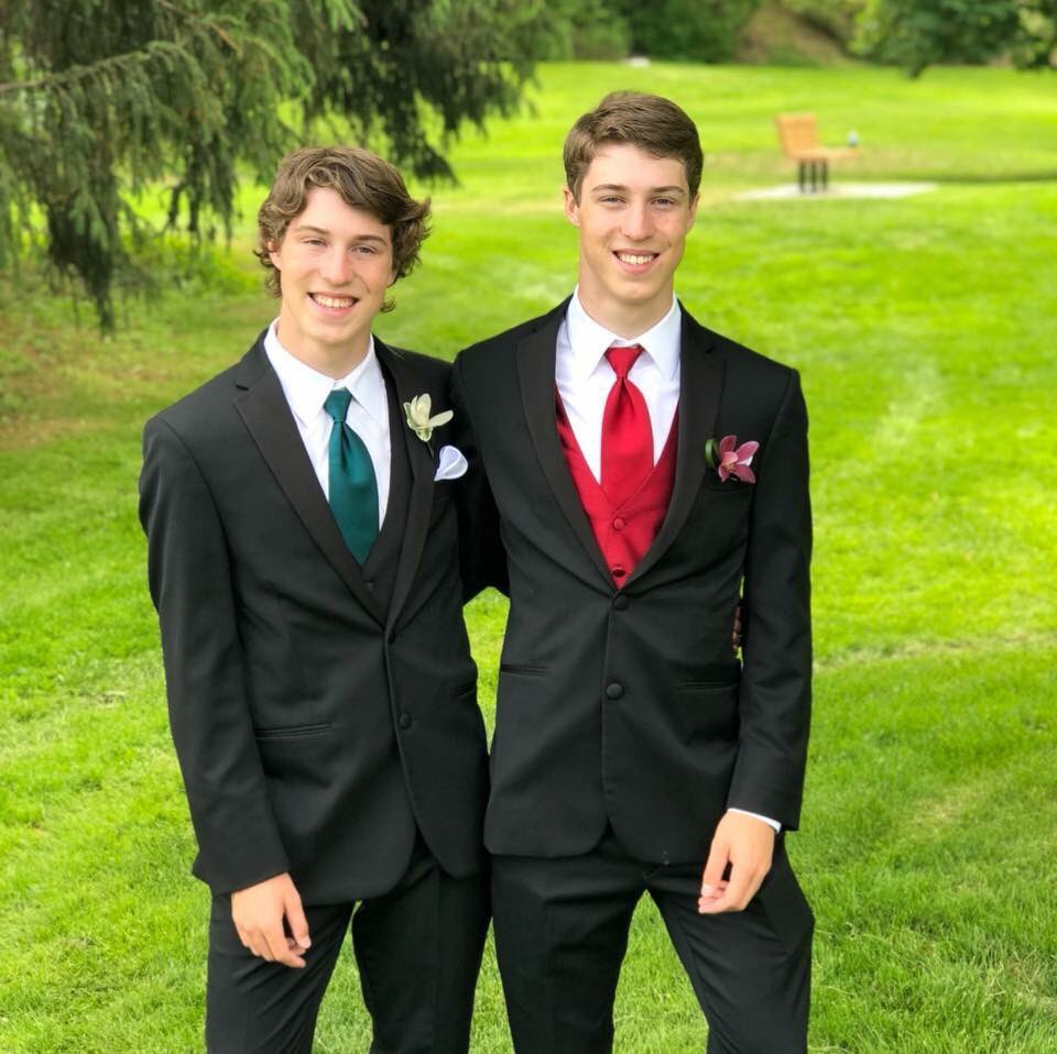 PacificSportINT's tweet photo. Congrats to #IGNITE Alumni, brothers @MaxRokosh504 &amp; @JustinRokosh on their graduation 🎓! Wishing you all the best in the next chapters! 📷: @MaxRokosh504 @RokoshRacing https://t.co/znmKkAZyZm