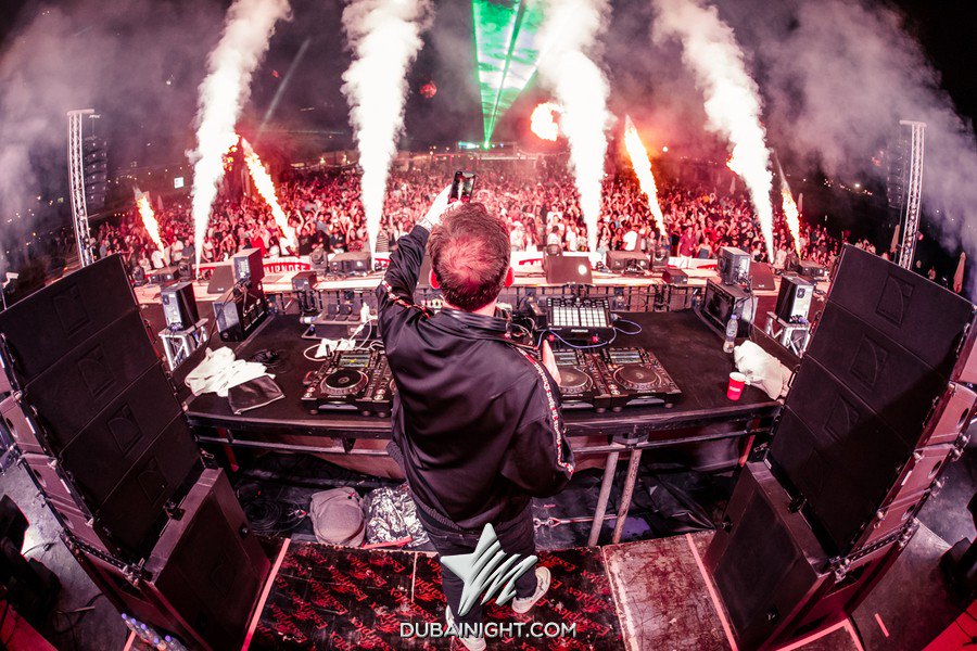 eclipseDubai's tweet photo. Stage FX supported @UrbanEventsUAE for the 2nd #SoundCollectiveDXB #edm #festival with red & white #streamers #confetti #flamaniacs #flames #sparkulars along with #lasers from Laser FX.
@BennyBenassi @MusicByBrooks @yvesv @QUINTINOO @dantekleindj @barastibeach #stagefx #laserfx https://t.co/7nsSBI6UZm